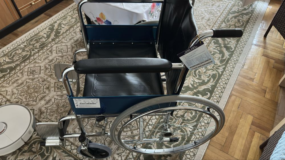 Scaun cu rotile adulti