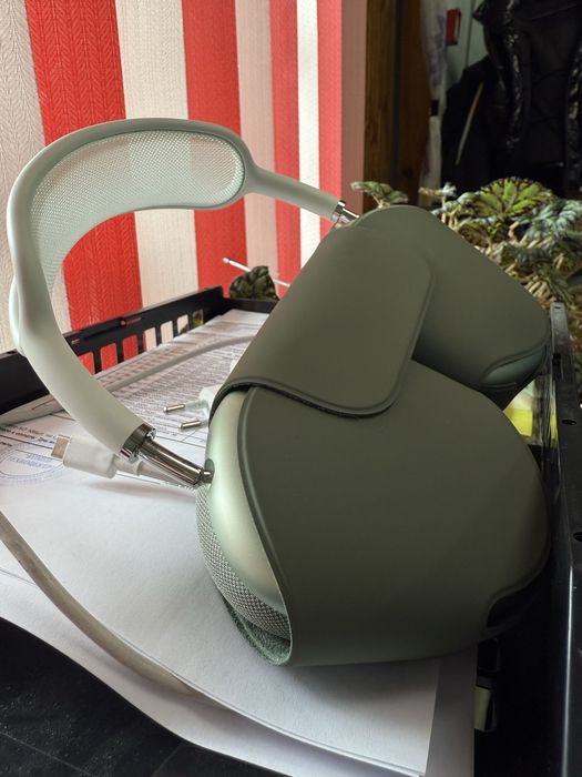 Наушники AirPods Max (зеленые)