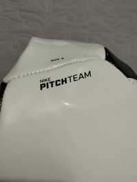 Minge Nike, Pitch Team, size 3