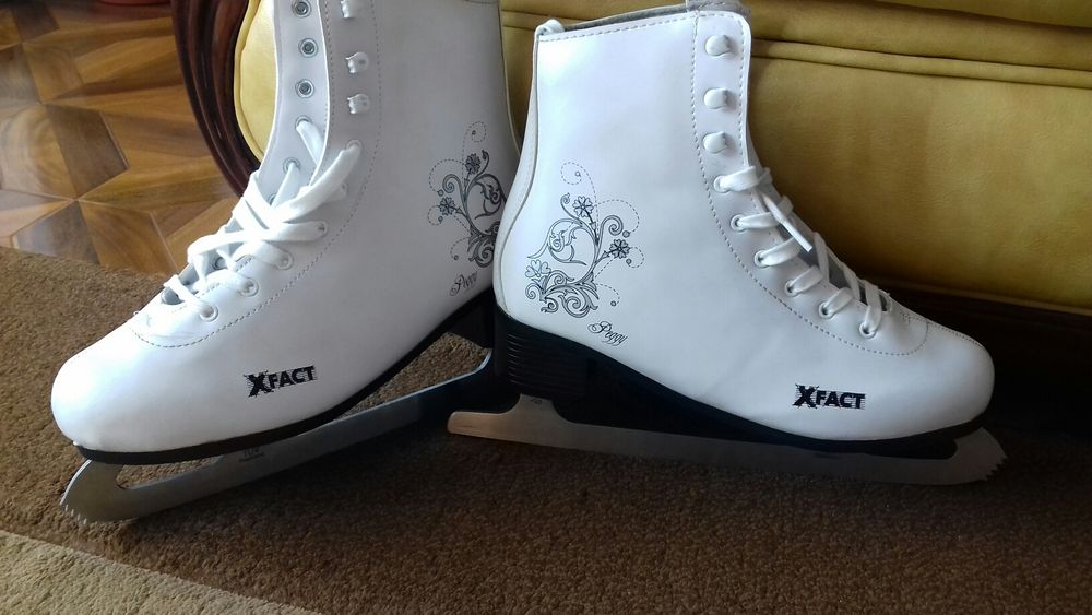 Patine noi Nefolosite Marimea 41,42