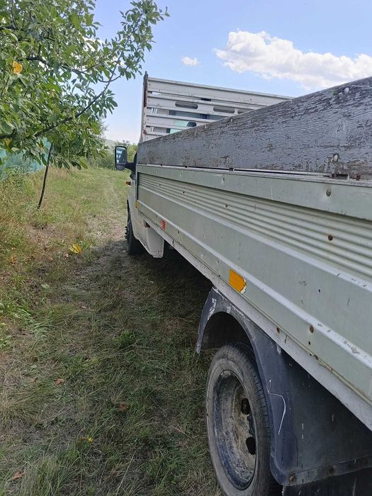 Autoutilitara Ford Transit