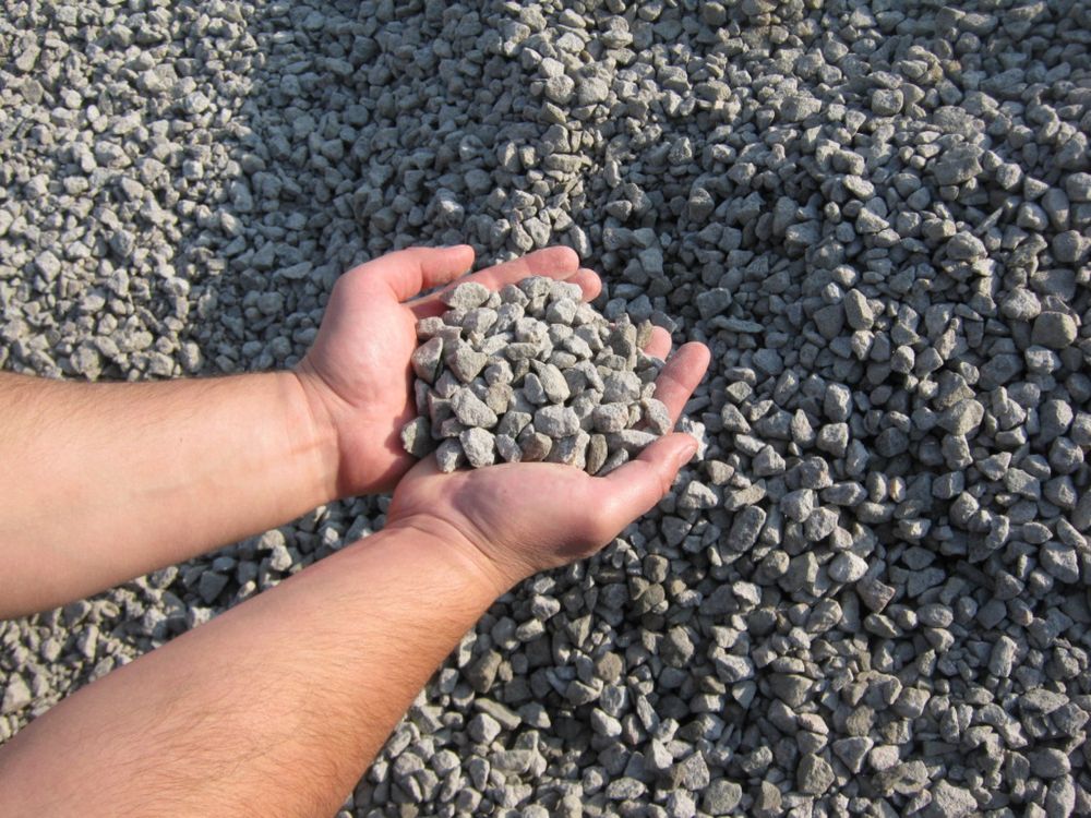 Зил и камаз доставка песок шебень клинец глина вывоз мусора