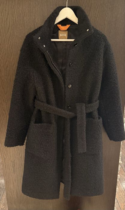 Черно палто -Boss