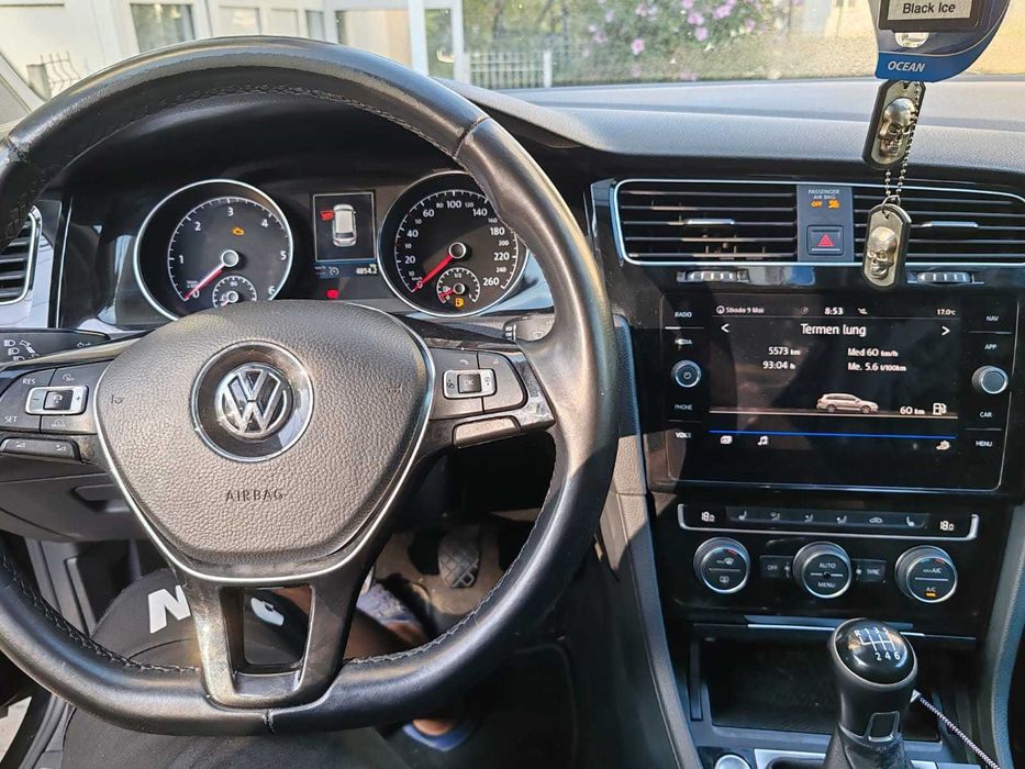 Vând vw golf 7 facelift 2.0tdi euro6 fara adblue/panoramic/2019/Matrix