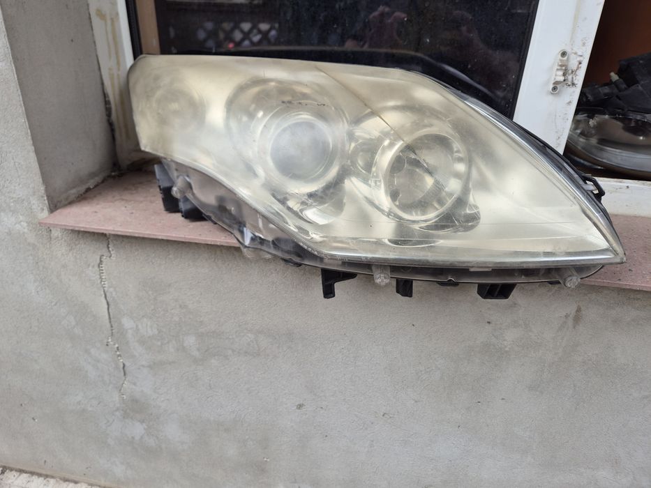 Vand faruri fata Renault Laguna