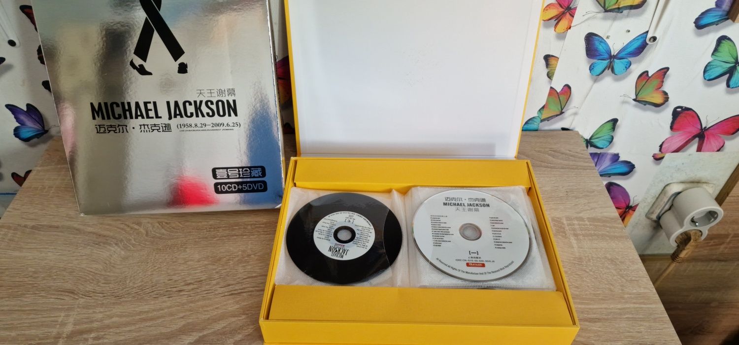 CD дискове MICHAEL jackson's НОВ