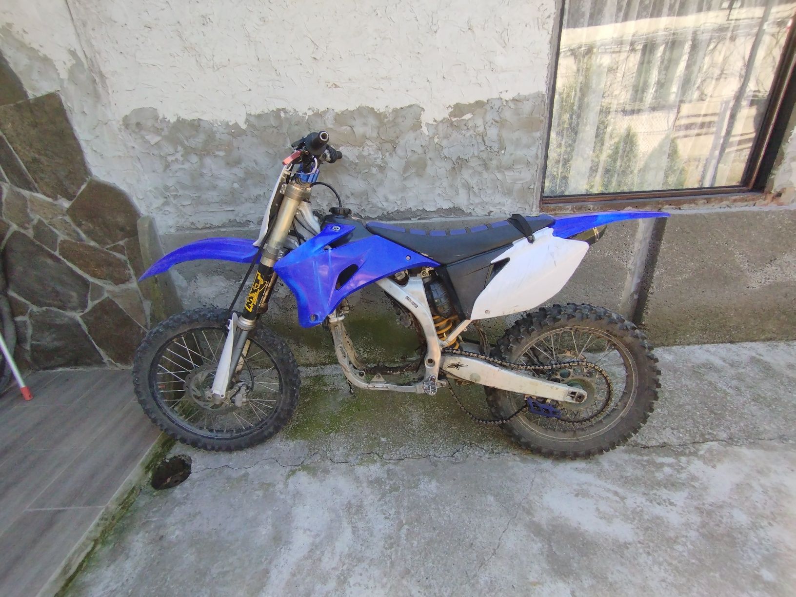 Yamaha Yzf 2009 блокирал