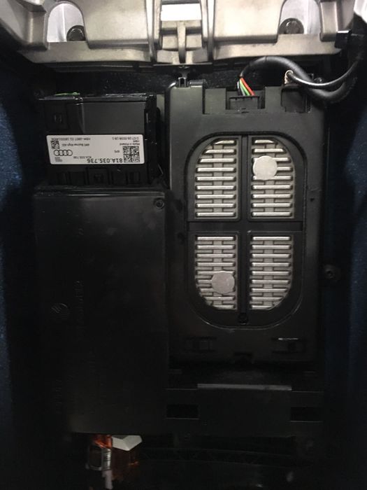 Consola centrala audi a6 4g c7/ cotiera/ incarcator wifi/wirless