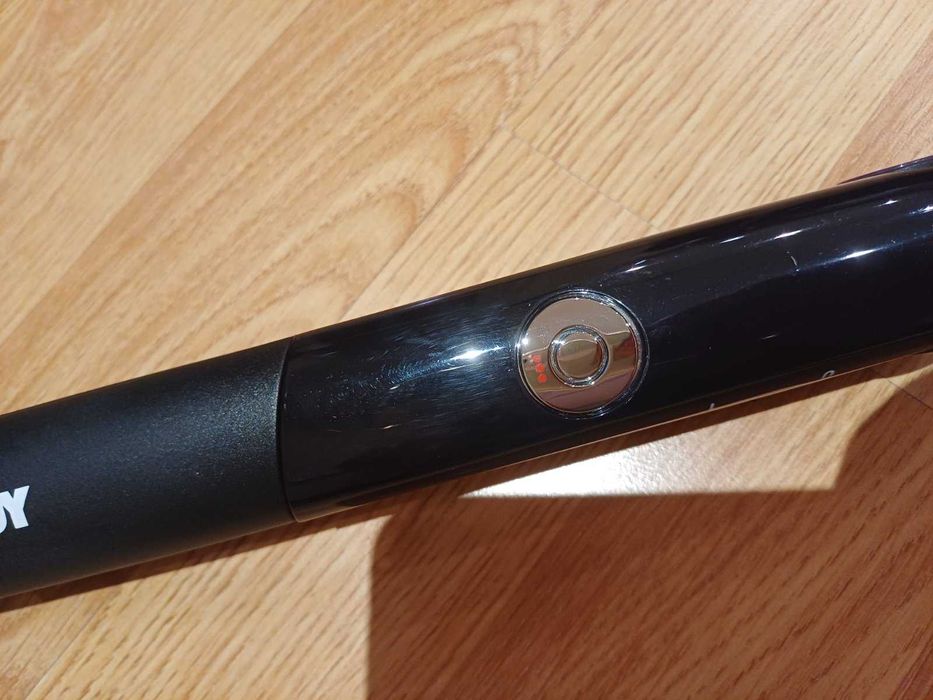 Преса за изправяне  на  коса TONI&GUY