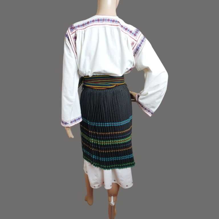 Costum popular oltenesc , costum traditional vechi masura S