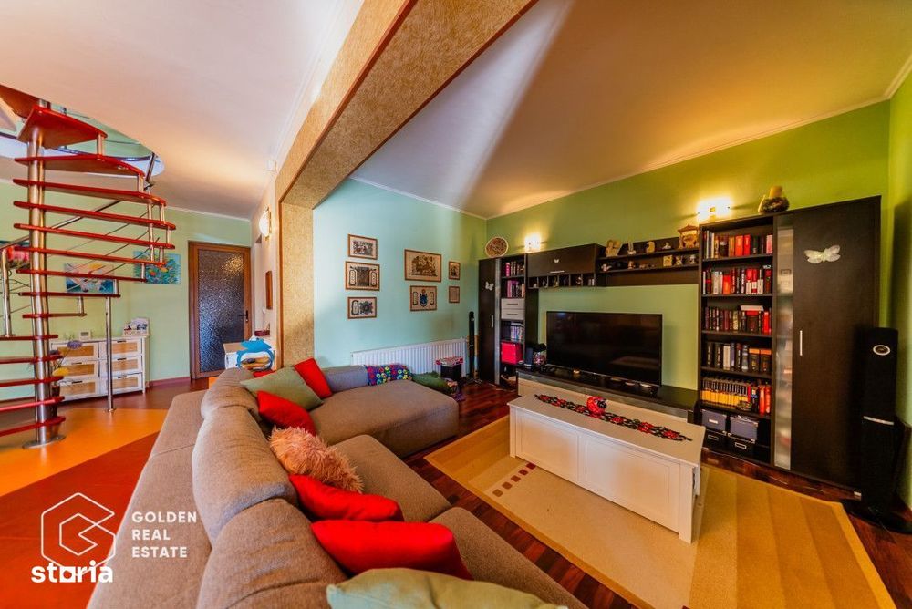 Vila spatioasa cu cinci dormitoare și teren generos de 1440 m in Aradu