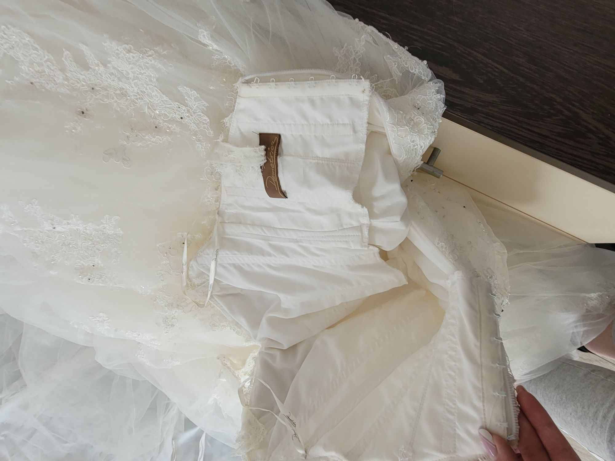 Vând rochie de mireasa, marca Demetrios, mărimea 36