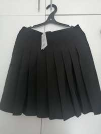 Черная новая юбка плиссе