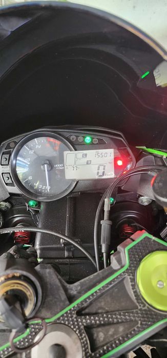 Motosikil Kawasaki Zx6R