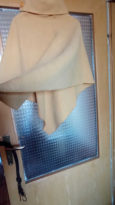 Дамско елегантно палто, тип пончо