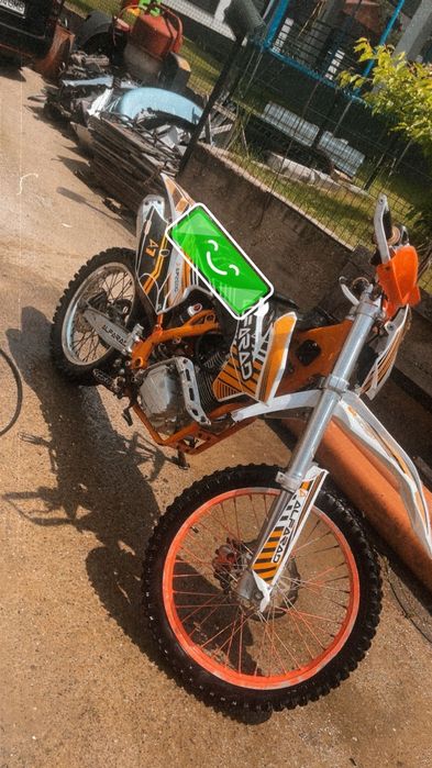 Vând Cross Alfarad 250
