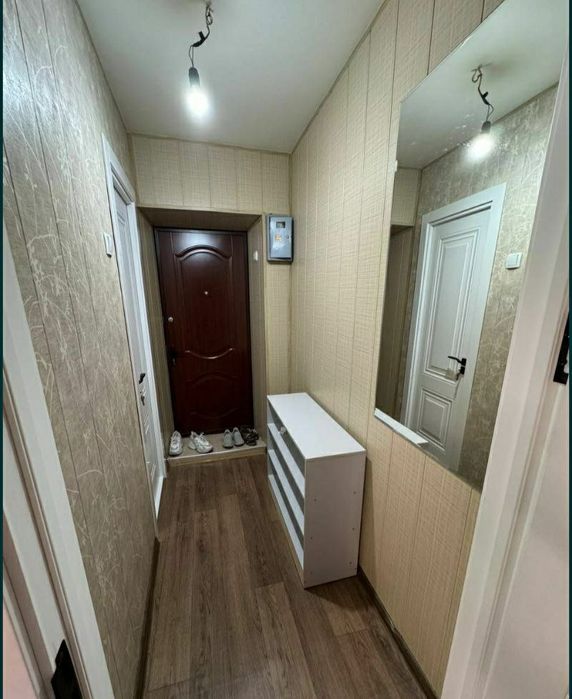 Квартира продаётся Чиланзар 9 квартал 2/1/4 балк 2*6 Ин Яз