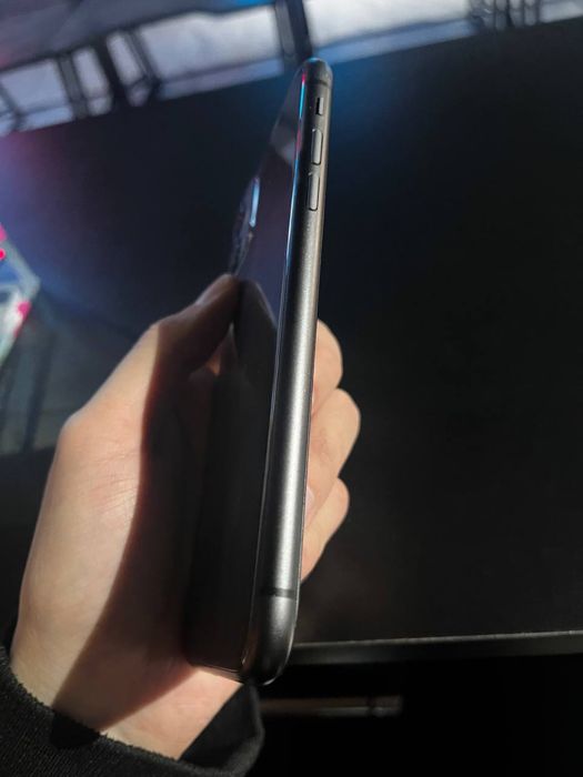 iphone 11 64 gb фейс работает