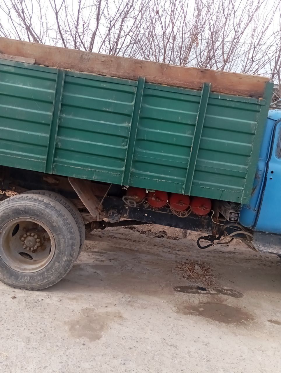 gaz 53 sotiladi.