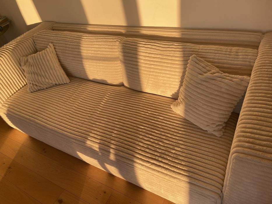 Canapea extensibila bej deschis 4 persoane