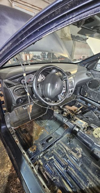 Maneta semnalizare Ford Focus prima generatie