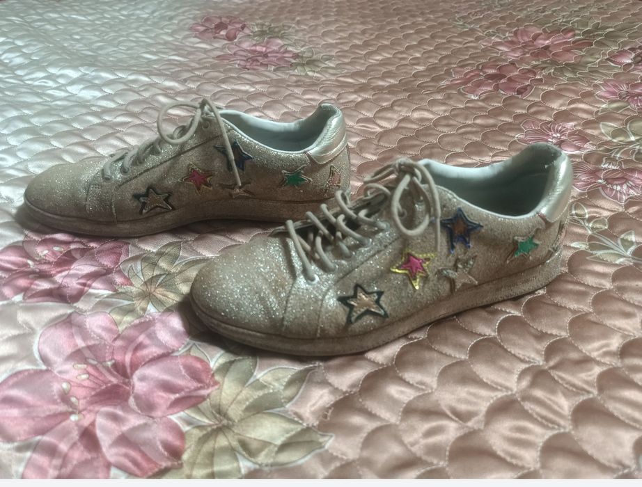 Разная женская обувь