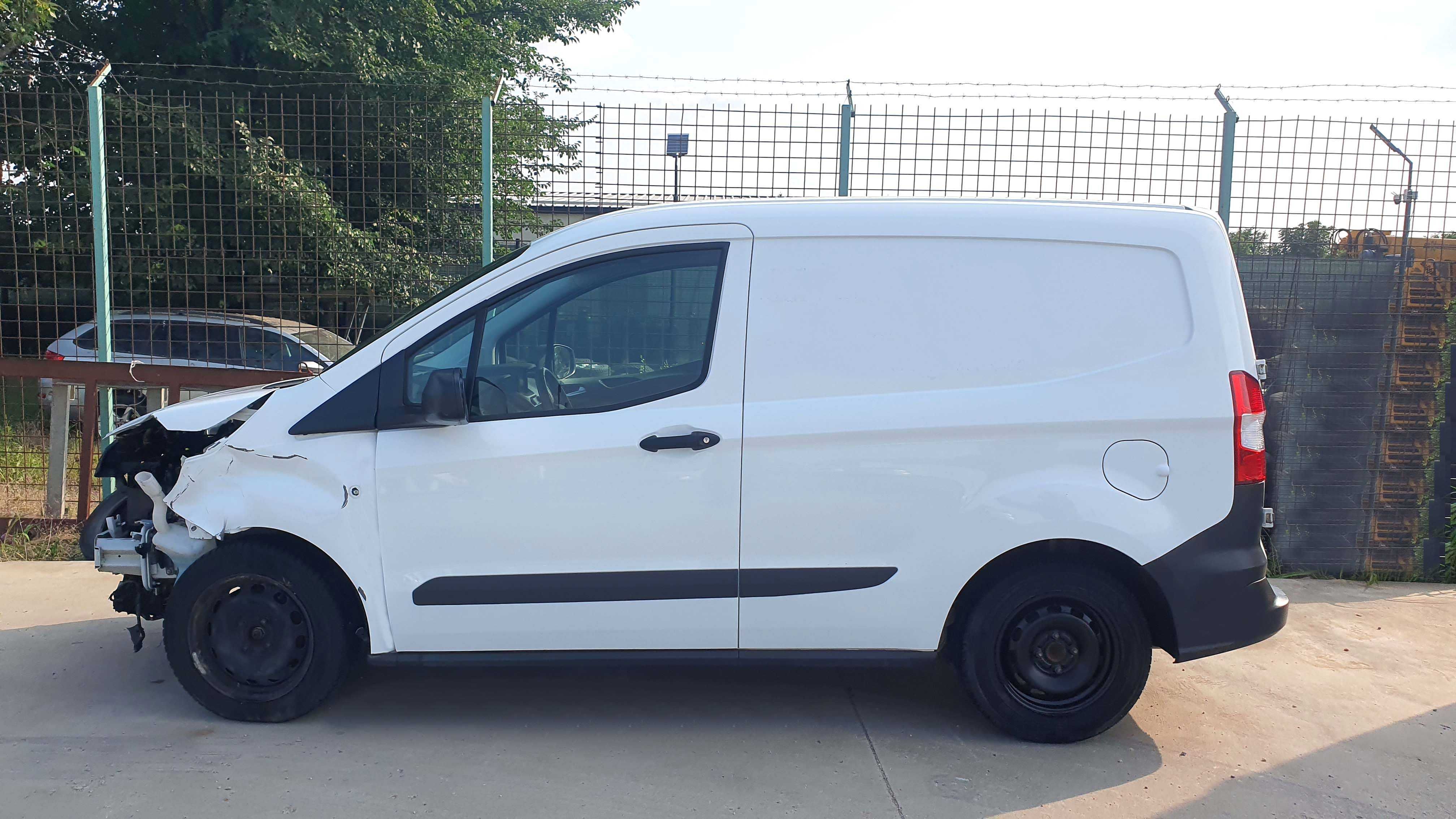 FORD Courier TRANSIT 1.5 TDCI, 100 cp, TREND, AC, Navi - avariat