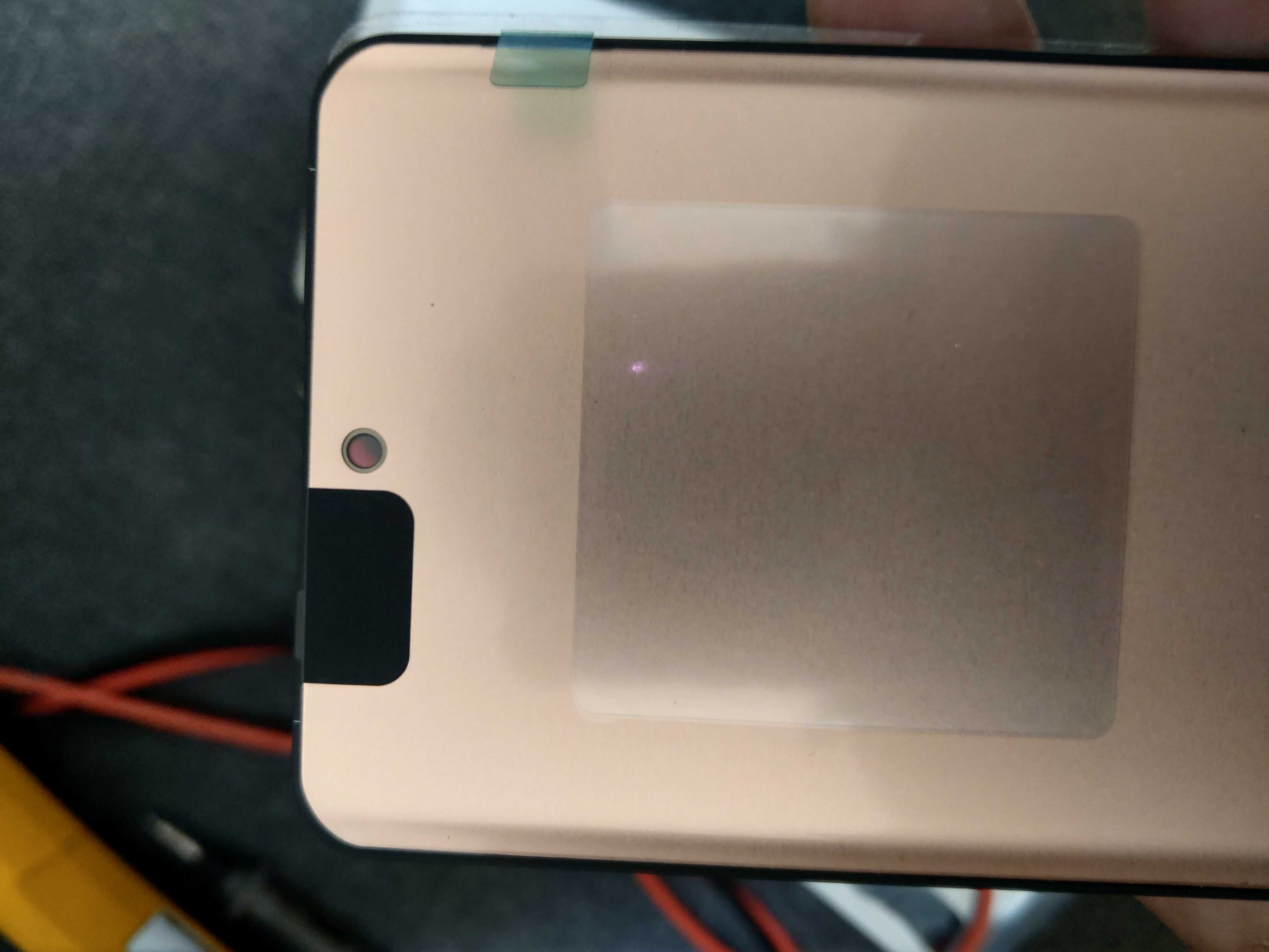 Продавам дисплей за Realme 14 pro  амолед