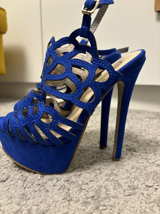 Sandale de ocazie 36