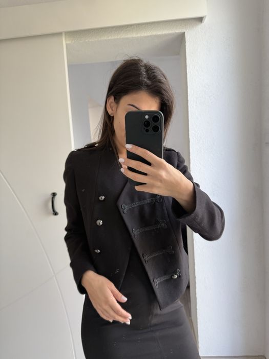 Сако букле късо вталено Елек