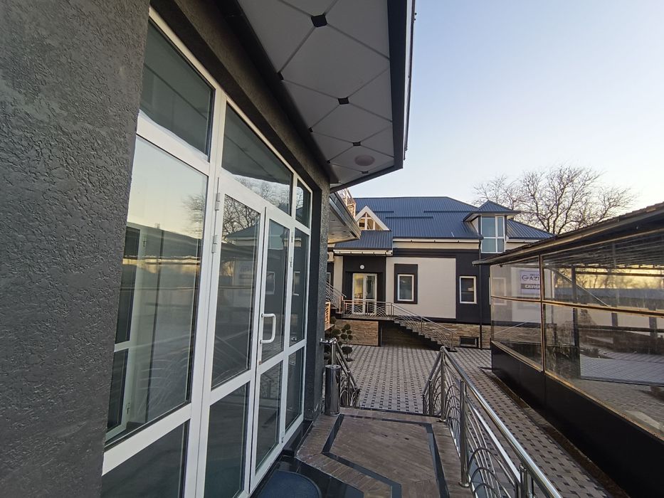 СРОЧНО! ПРОДАЁТСЯ ГОСТИНИЦА! ул.Саракулька (Сев.Вокзал) - 1700м2 18сот