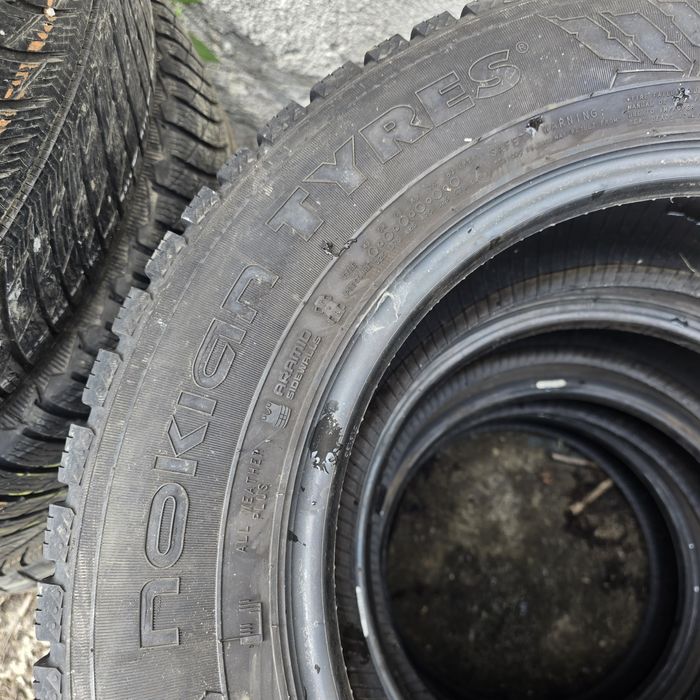 2x 215/65/15C M+S NOKIAN 2021 Stare impecabila