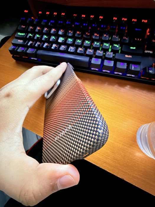 Pitaka iphone 16 pro chixoli originali 100% ishonchli