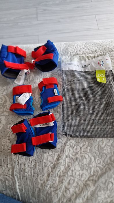 Set de 3 protecții genunchiere, cotiere și încheieturi