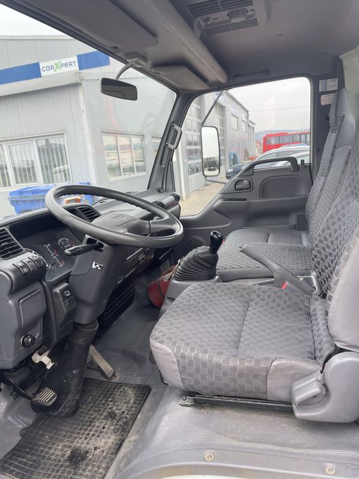 Vand Isuzu Autoutilitara  Platforma