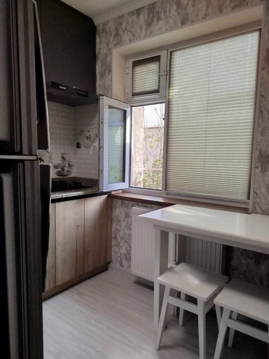 Срочно продайте квартира в отличном районе