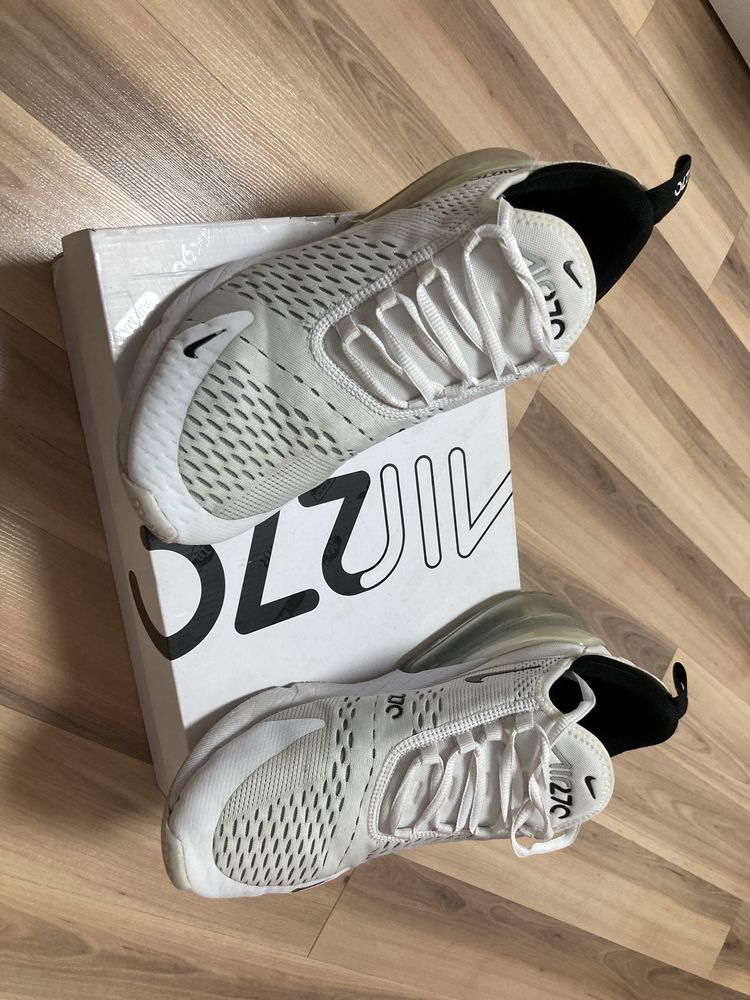 Nike Air Max 270