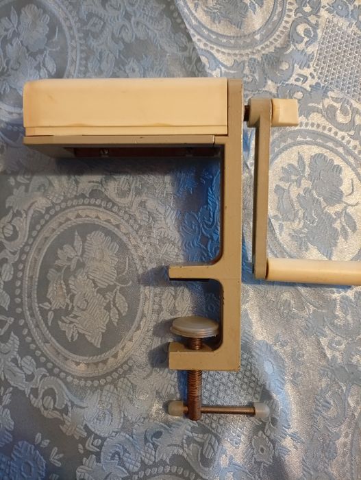 Mașina de făcut taietei