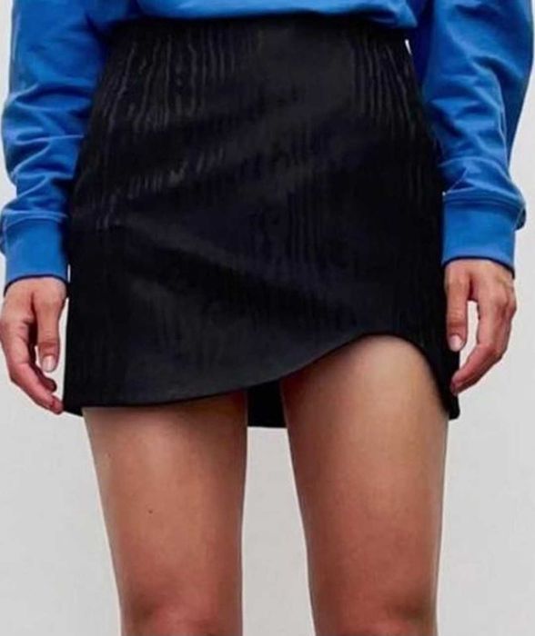 Къса пола Zara, M размер