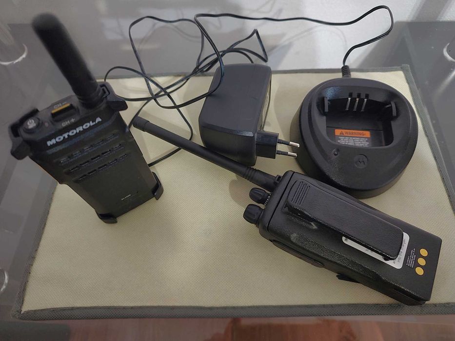 Statii Motorola SL1600 , DP 1400