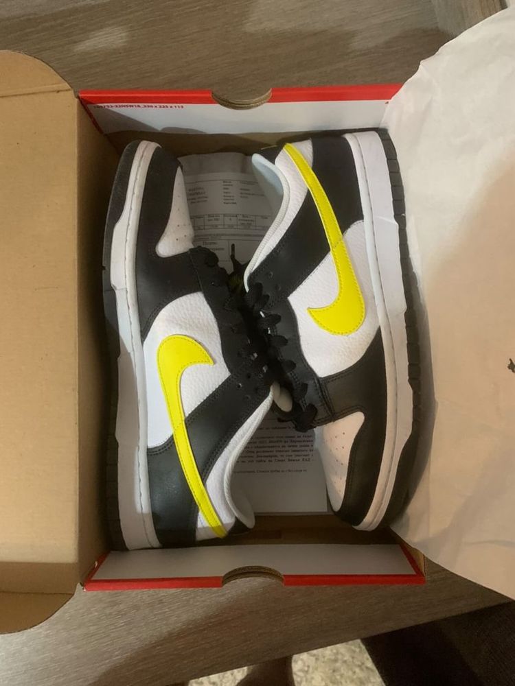 Nike dunk low black/opti yellow-white