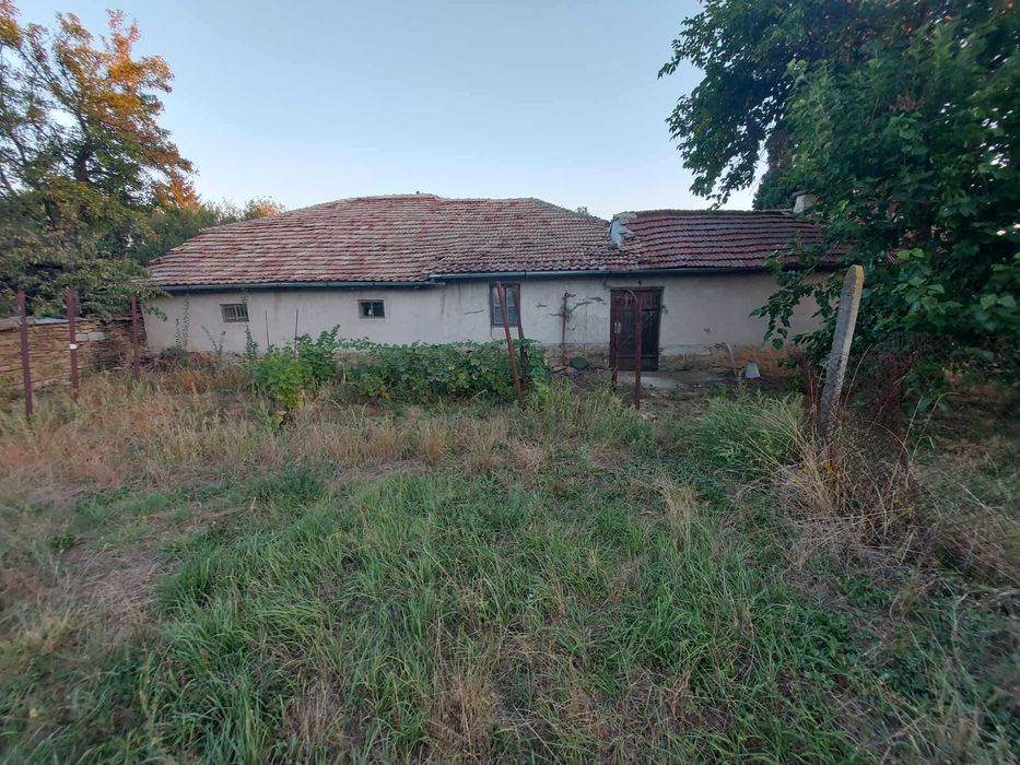 Едноетажна къща, с. Момино