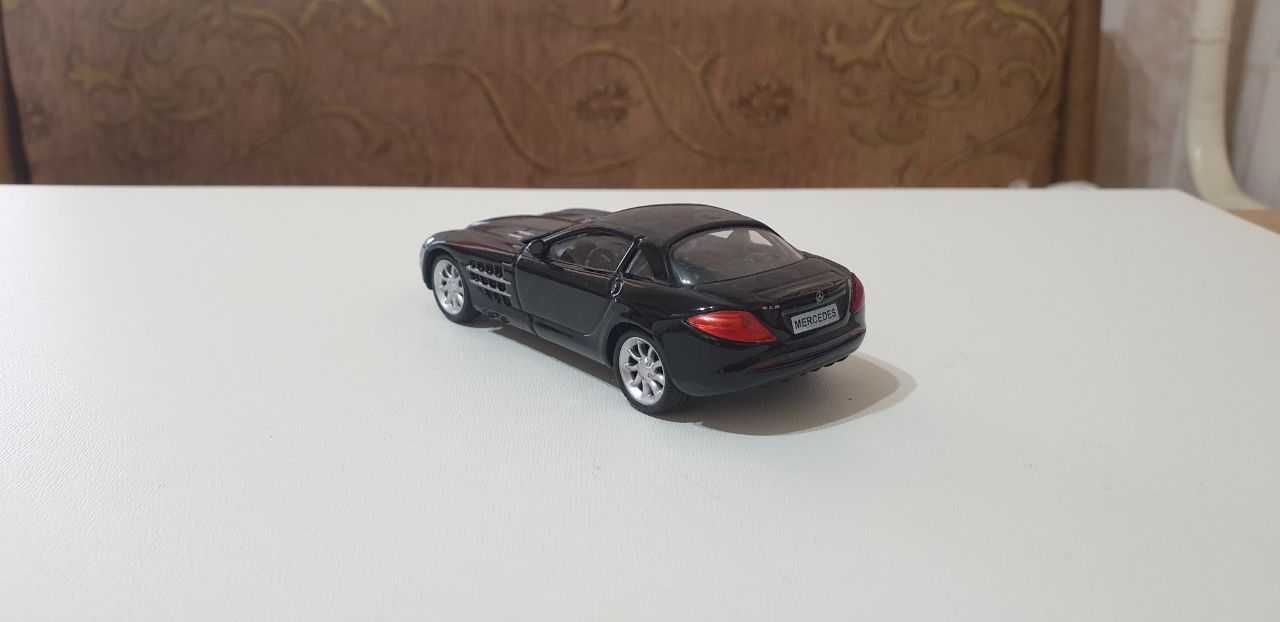 Продам MERCEDES McLAREN SLR в масштабе 1:43 производитель Deagostini