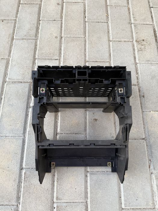 Конзола 1дин за Audi B6 B7