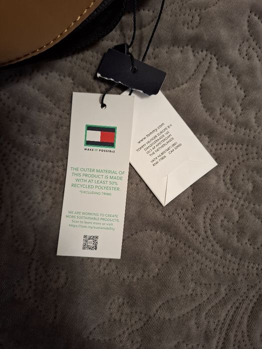 Vând rucsac Tommy Hilfinger