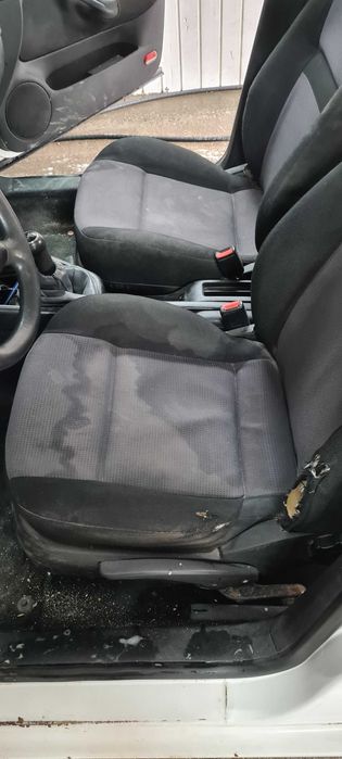 CURATARE canapele, coltare - INCHIRIERE aparate curatat tapiserii