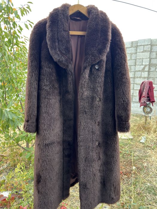 Продам Шубу искусственную