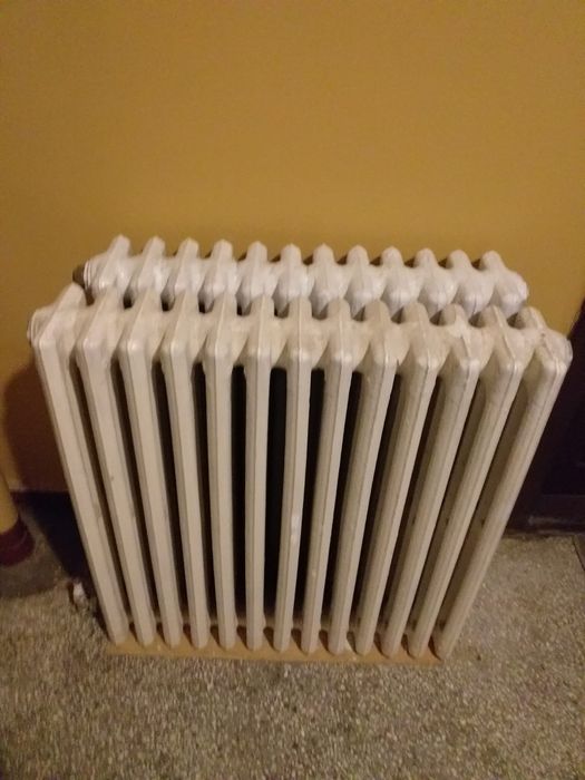 Calorifer fonta de vanzare 11 si 13 elemente