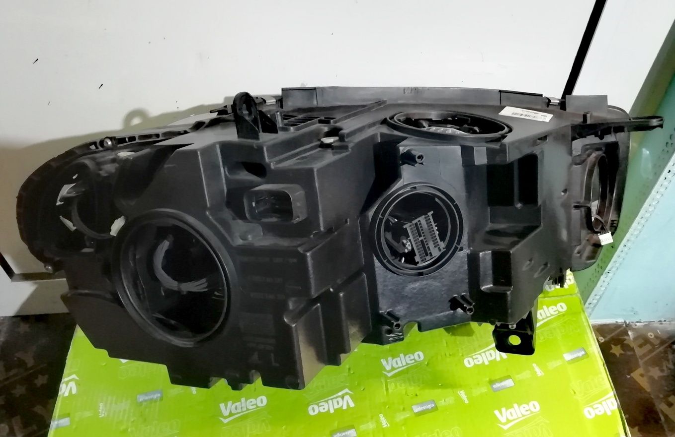Фар Фарове за BMW X5 F15 X6 F16 X5M X6M / БМВ X5 Ф15 Х6 Ф16 Х5М Х6М.
