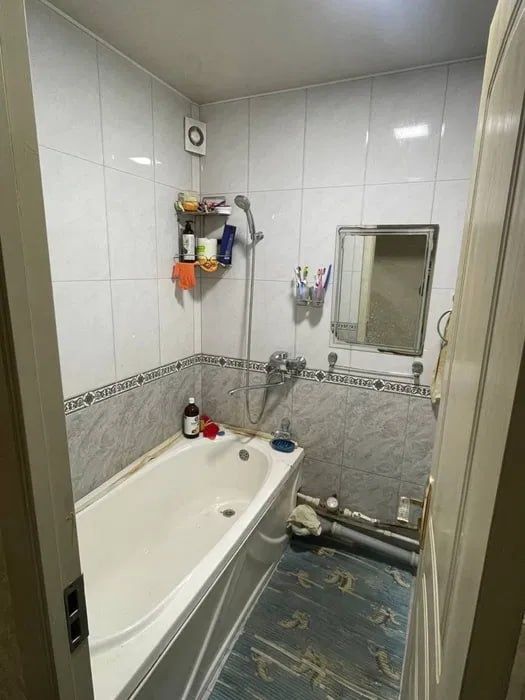 Продается 3-комнатная квартира в Алмазарском Тансикбаев